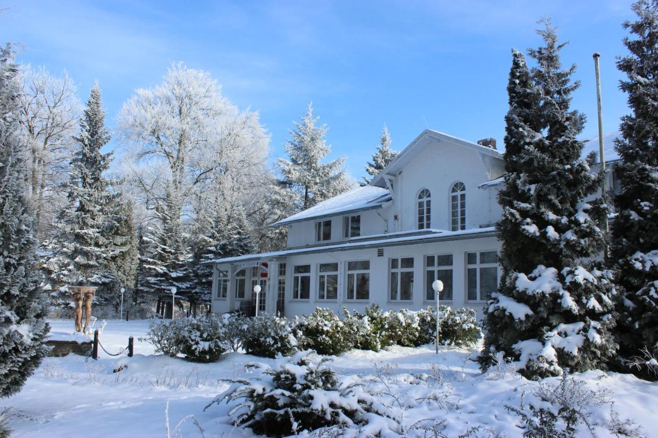 Meeressterne Hotel Weisses Schloss Heringsdorf  Exterior photo