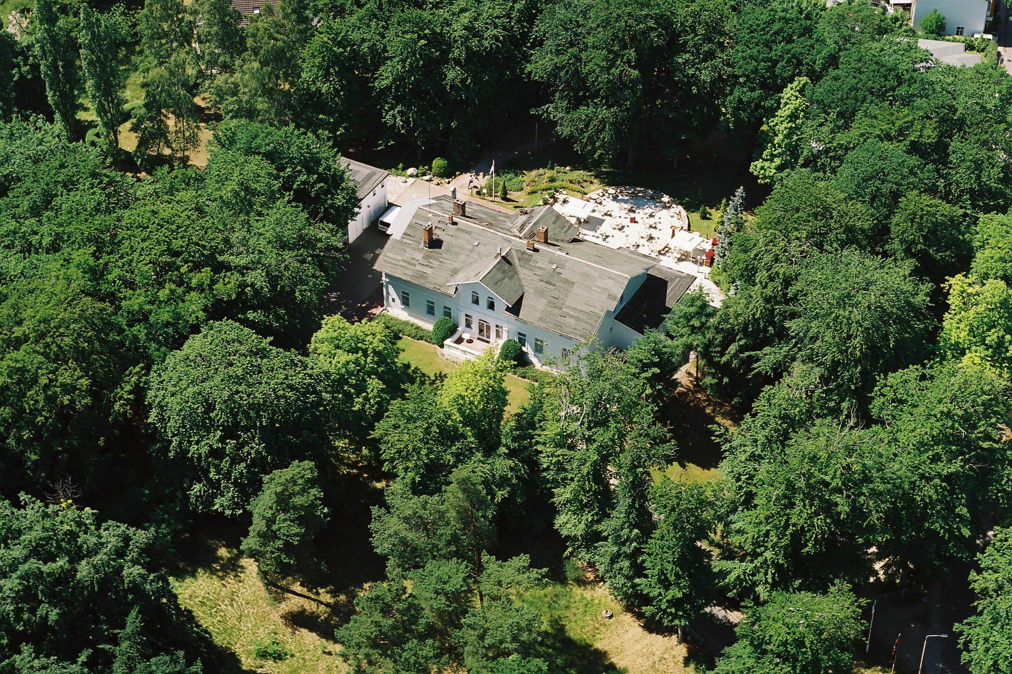 Hotel Weisses Schloss Heringsdorf  Exterior photo