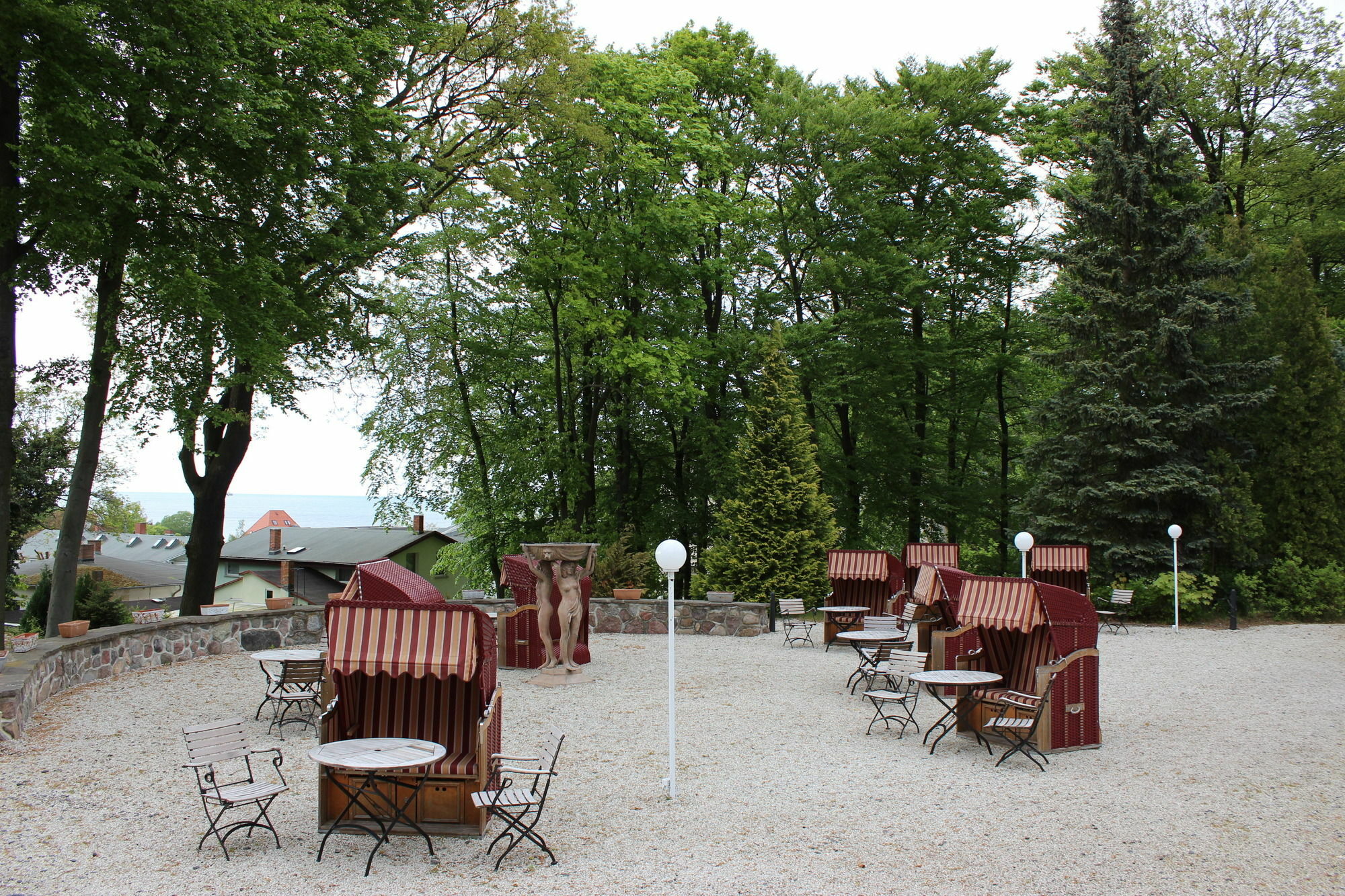 Hotel Weisses Schloss Heringsdorf  Exterior photo